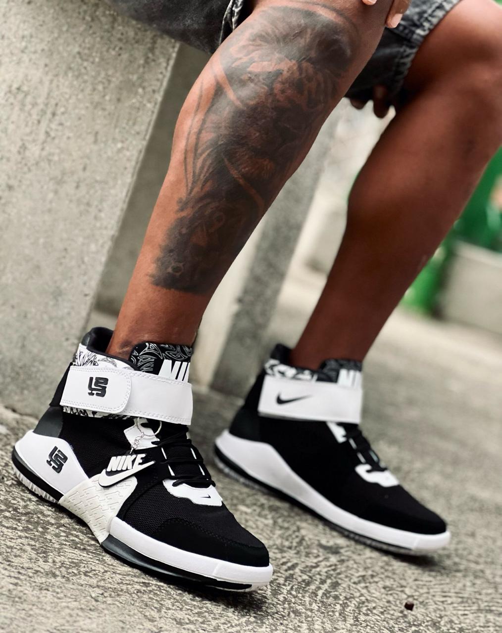 BOTA LEBRON 2.0